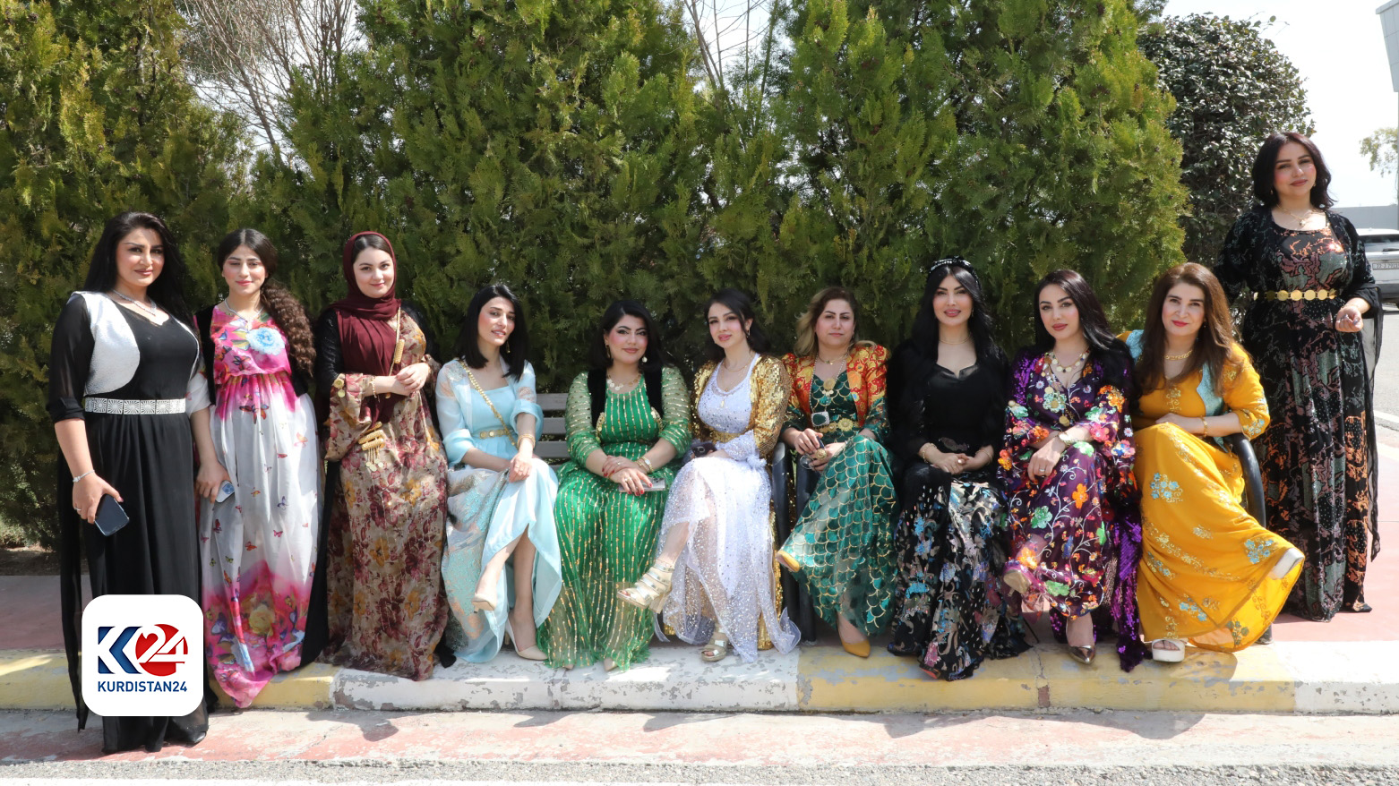 شرکت زنان کوردستان در مراسم روز جهانی لباس کوردی